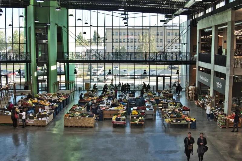 Krasny Utulny Byt S Balkonom A Parkovanim! Bratislava Bagian luar foto